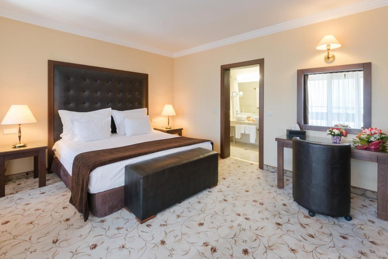 Hotel Maxi Park & Welingrad